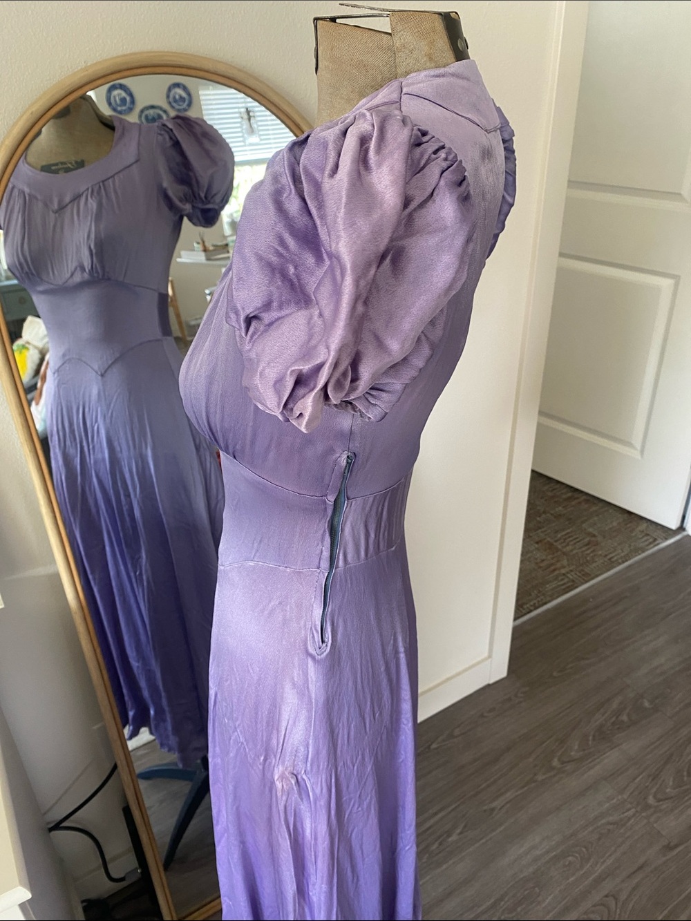 Vintage 1940s Purple Puff-Sleeve Midi Dress - Picture 14 of 16